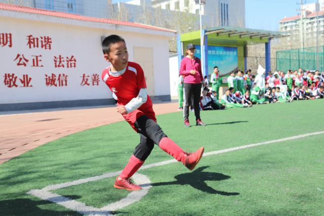 罗马诺：吉滕斯今夏不会租借离队，杰克逊仅可永久转会